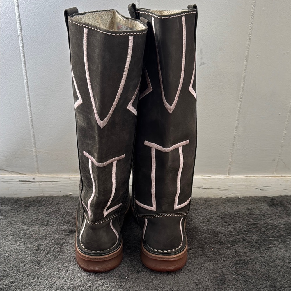 Arche Gray and Pink Women's Riding Boots - Picture 3 of 3